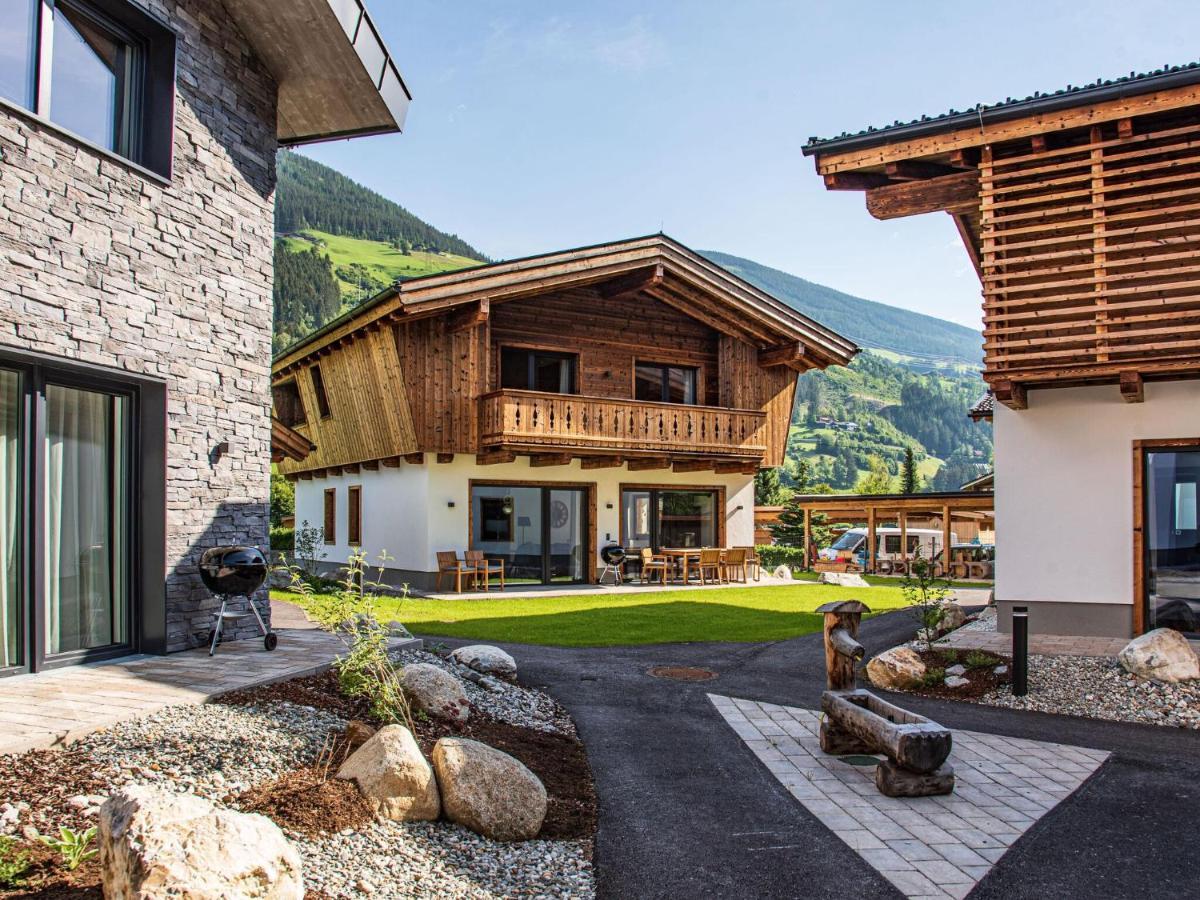Apartment In Wald Im Pinzgau With A Carport Exterior foto
